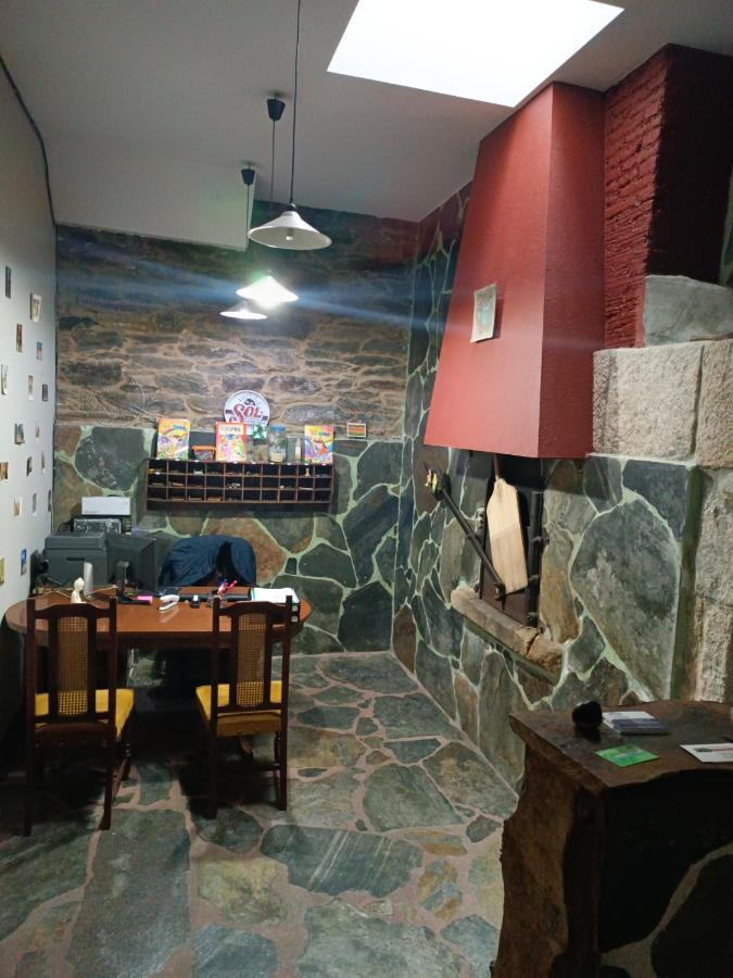 Pension Y Albergue Matias Locanda Саррия Екстериор снимка