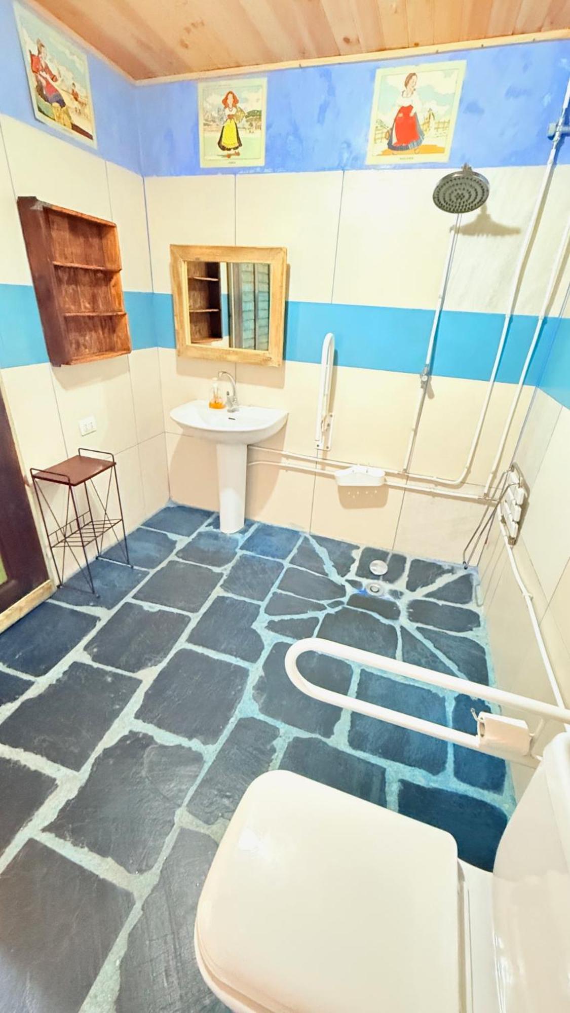 Pension Y Albergue Matias Locanda Саррия Екстериор снимка