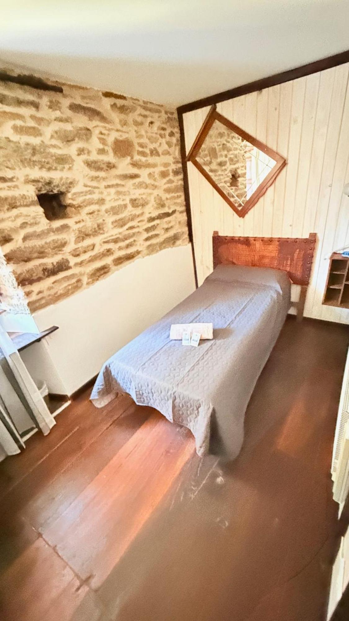 Pension Y Albergue Matias Locanda Саррия Екстериор снимка