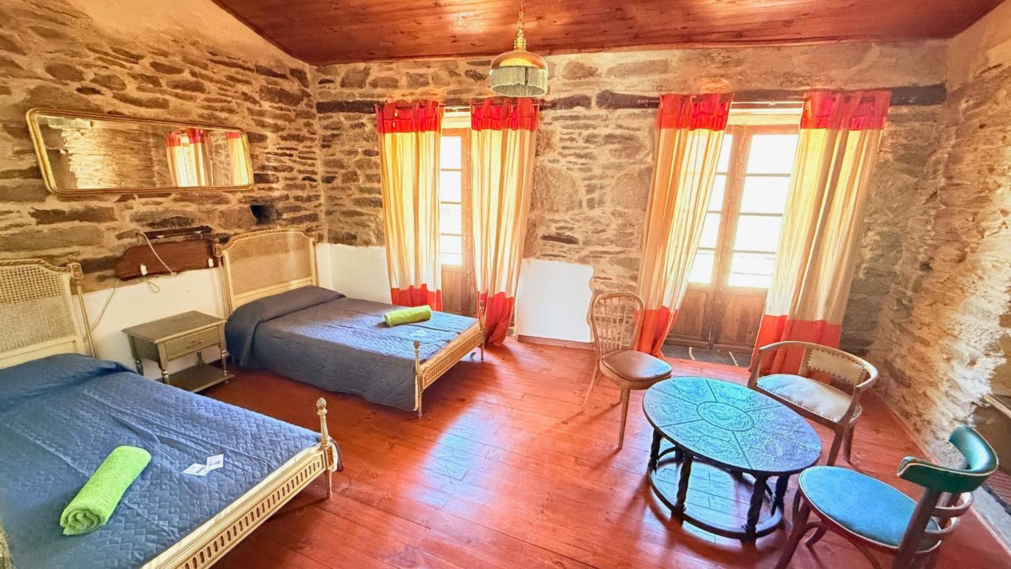 Pension Y Albergue Matias Locanda Саррия Екстериор снимка